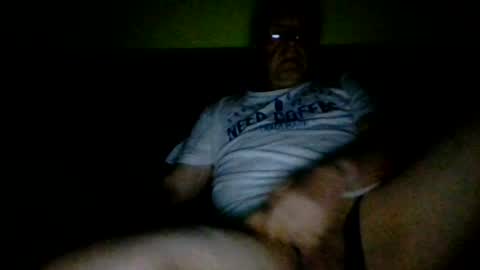 Snapshot of hornyoldman2558 chatting on 07/26/26, 10:33 hornyoldman2558 online show from 07/26/26, 10:33