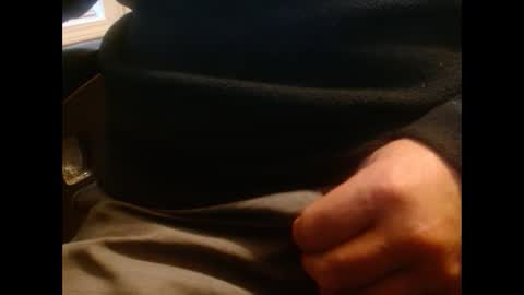 Snapshot of hornypilotguy chatting on 12/01/24, 10:43 hornypilotguy online show from 12/01/24, 10:43