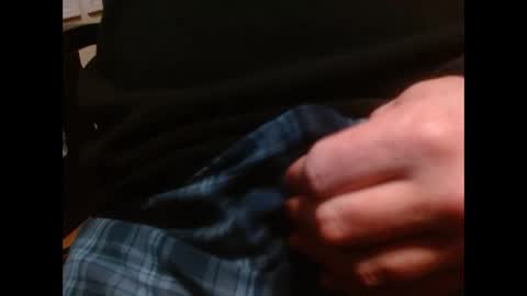 Snapshot of hornypilotguy chatting on 11/14/25, 04:00 hornypilotguy online show from 11/14/25, 04:00