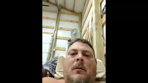 Hornyredneck online show from 10/05/25, 01:42
