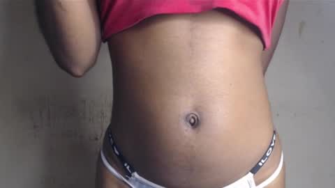 Snapshot of hornyslut_xx chatting on 05/22/26, 07:48 Bella online show from 05/22/26, 07:48