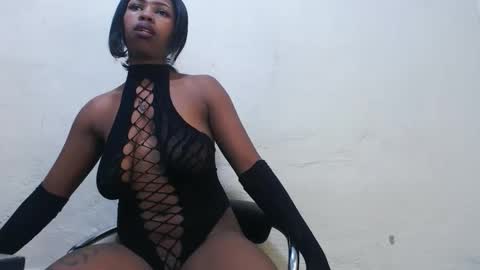 hornysnowie23x online show from 11/16/25, 01:11