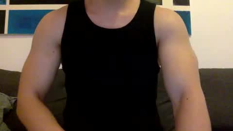 Snapshot of hornyspaniard93 chatting on 06/20/26, 10:40 hornyspaniard93 online show from 06/20/26, 10:40