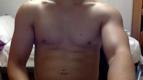 Snapshot of hornyspaniard93 chatting on 07/09/26, 12:09 hornyspaniard93 online show from 07/09/26, 12:09