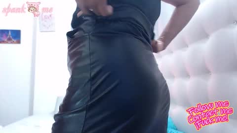 Snapshot of hornywife_ chatting on 09/13/25, 12:49 Agatha online show from 09/13/25, 12:49