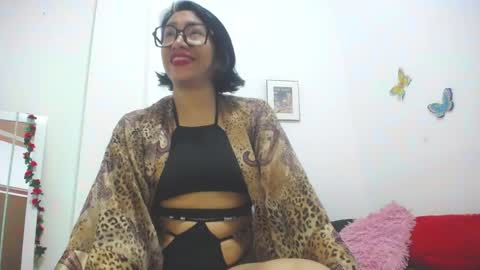 Snapshot of hornywife_ chatting on 05/04/26, 02:46 Agatha online show from 05/04/26, 02:46