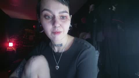 Snapshot of horror_circus chatting on 02/18/25, 04:15 Messalina Horror online show from 02/18/25, 04:15