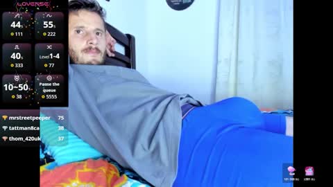 horse_man2 online show from 12/14/25, 03:01