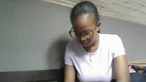 Snapshot of hortansiaa chatting on 06/03/26, 04:23 Hortansiaa online show from 06/03/26, 04:23