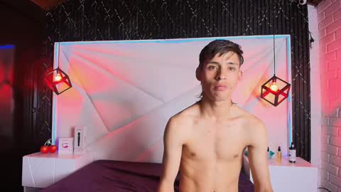 horus_at online show from 01/05/25, 01:13