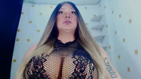 Snapshot of hosersecockselfsucker chatting on 01/27/25, 03:50 YOUR MAJESTY LUCY PEARL online show from 01/27/25, 03:50