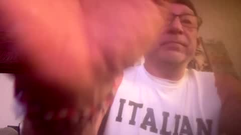 hoss43040 online show from 09/15/25, 01:49