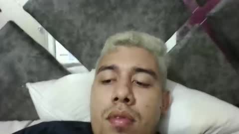 hot2512 online show from 12/18/25, 05:13