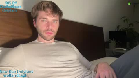 Snapshot of hot8pack01 chatting on 05/01/26, 03:55 Edward aka Wolf online show from 05/01/26, 03:55