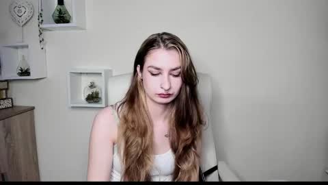 NINA online show from 11/05/25, 06:46