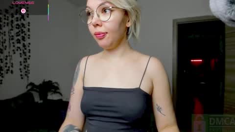   online show from 10/27/25, 05:06