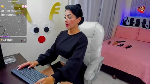 VALENTINA online show from 01/05/25, 03:11