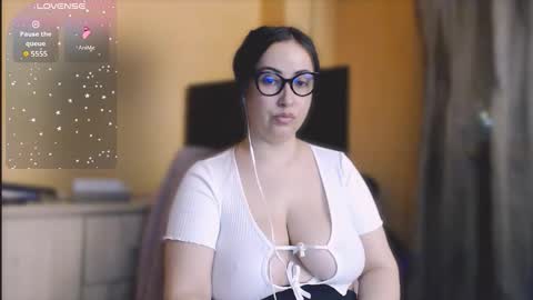 v     online show from 02/11/26, 09:31