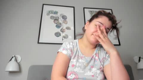 LiluCaroline online show from 01/18/25, 06:32