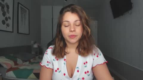 LiluCaroline online show from 02/21/25, 11:44