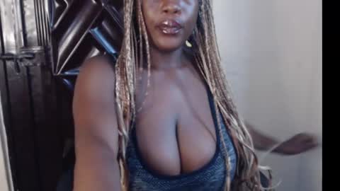 Coco online show from 09/23/25, 08:06