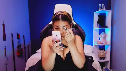 hot chocolate 4u online show from 11/21/25, 11:53