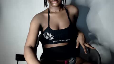 sonia  mis choco online show from 10/27/25, 12:04