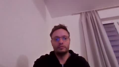 hot_chris1989 online show from 02/12/26, 05:19