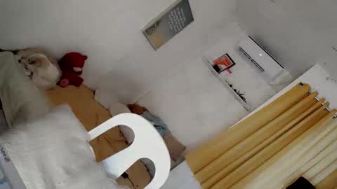 its me CLAUDIA online show from 11/11/25, 06:13