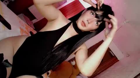 its me CLAUDIA online show from 04/07/26, 05:30