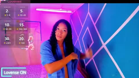 Snapshot of hot_couple07_ chatting on 09/20/25, 04:13 Hot Couple online show from 09/20/25, 04:13