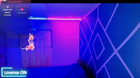 Snapshot of hot_couple07_ chatting on 10/09/25, 03:26 Hot Couple online show from 10/09/25, 03:26