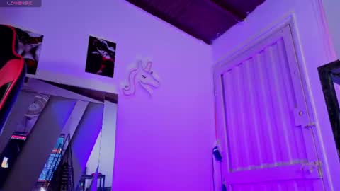 Snapshot of hot_destinyk chatting on 06/27/26, 07:41 destinyk online show from 06/27/26, 07:41