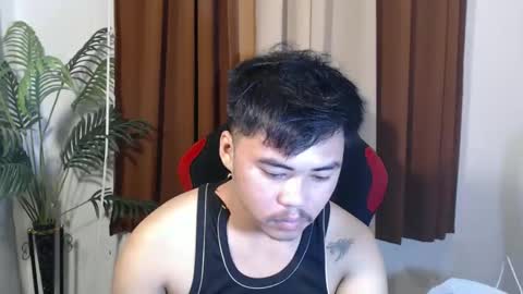 Snapshot of hot_emmanuel chatting on 05/27/26, 05:04 hot_emmanuel online show from 05/27/26, 05:04