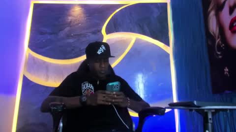 hot_golden_black online show from 09/08/25, 03:33