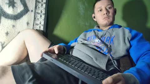 hot_guy36 online show from 12/16/25, 03:55