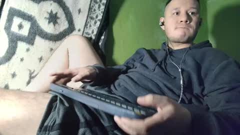 hot_guy36 online show from 01/17/26, 04:28