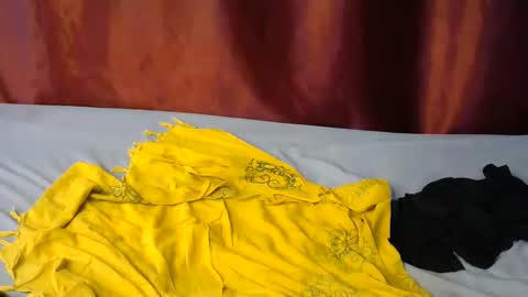 hot_kerush online show from 11/16/25, 07:30