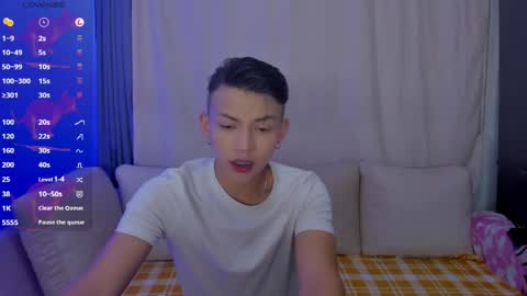 Snapshot of hot_latin_temptation chatting on 04/20/26, 06:38 Alejandro online show from 04/20/26, 06:38