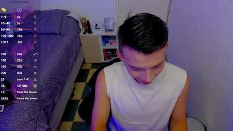 Snapshot of hot_latin_temptation chatting on 05/01/26, 03:11 Alejandro online show from 05/01/26, 03:11