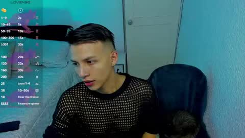 Snapshot of hot_latin_temptation chatting on 05/23/26, 01:44 Alejandro online show from 05/23/26, 01:44