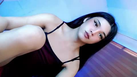 Snapshot of hot_laura69 chatting on 07/03/26, 08:32 just call me laura online show from 07/03/26, 08:32