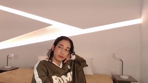 Alana online show from 01/06/25, 10:37