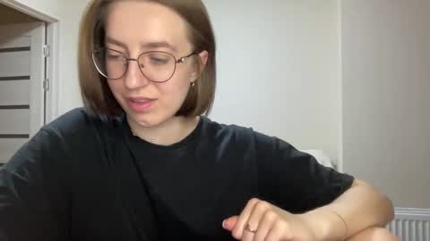 Lina online show from 12/18/24, 07:08