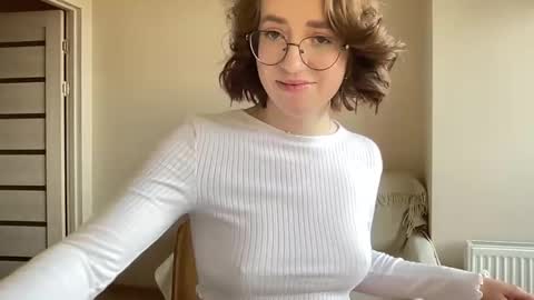 Lina online show from 01/02/25, 11:09