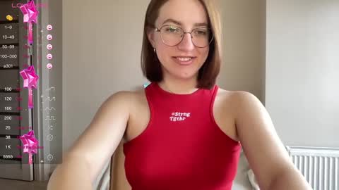 Lina online show from 02/10/25, 11:57