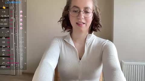 Lina online show from 02/20/25, 10:59