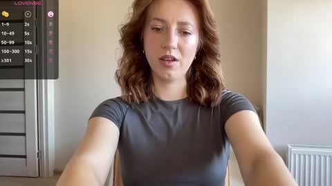 Lina online show from 09/22/25, 09:00