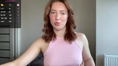 Lina online show from 11/26/25, 08:15