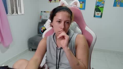 Snapshot of hot_mommymia chatting on 01/31/26, 10:08 Mia online show from 01/31/26, 10:08